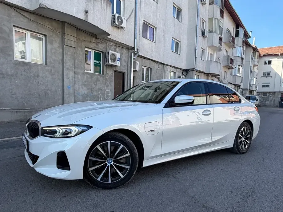 BMW Seria 3 G20/G21 320e AT PHEV — imagine 2