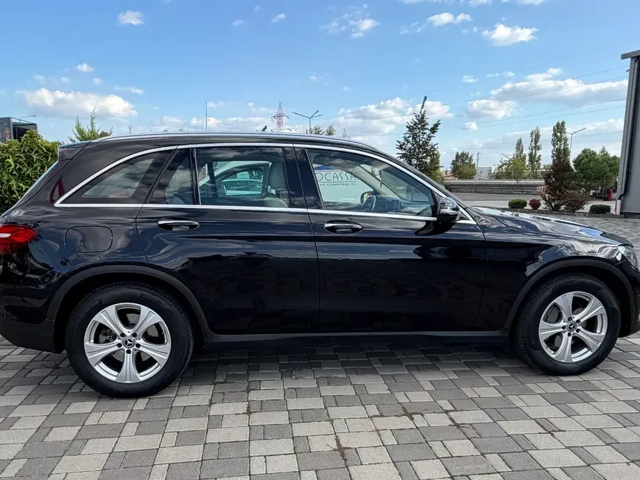 Mercedes-Benz GLC X253 220 d 4MATIC — imagine 4
