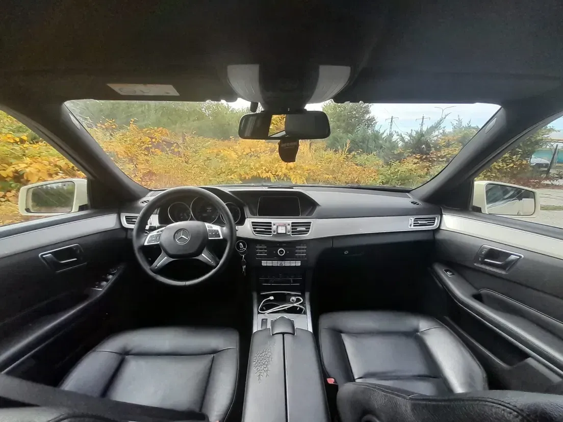 Mercedes-Benz E — imagine 6