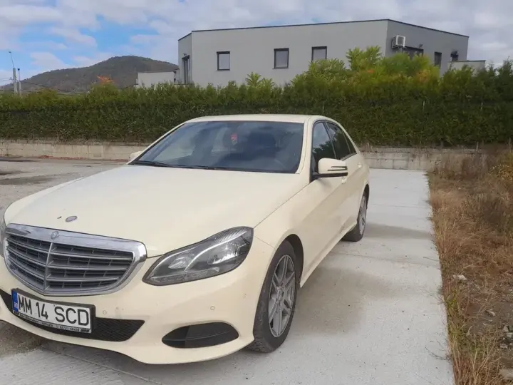 Mercedes-Benz E