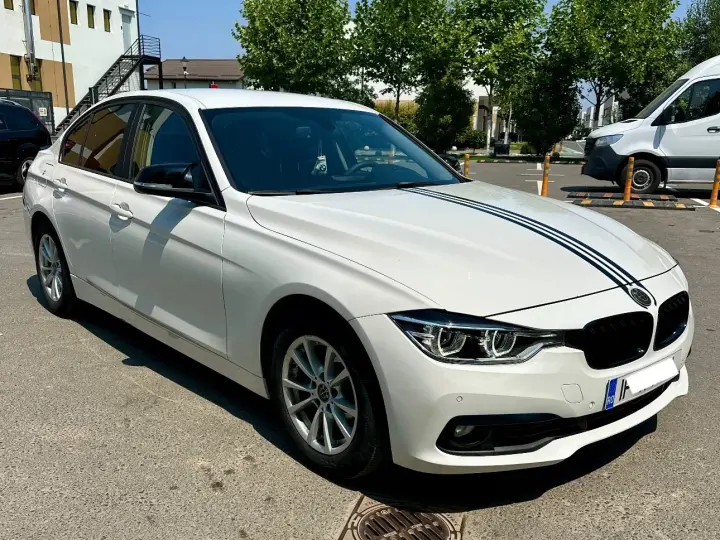 BMW Seria 3 F30/F31/F34 [2011 - 2019] 318d Aut.