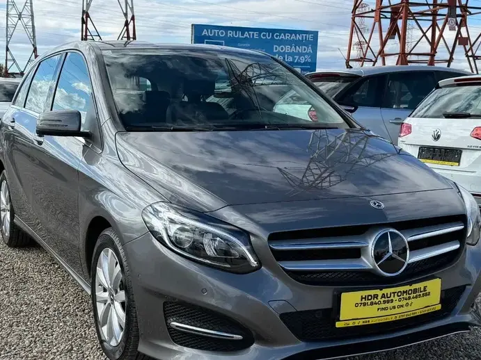Mercedes-Benz B 180 d 7G-DCT AMG Line
