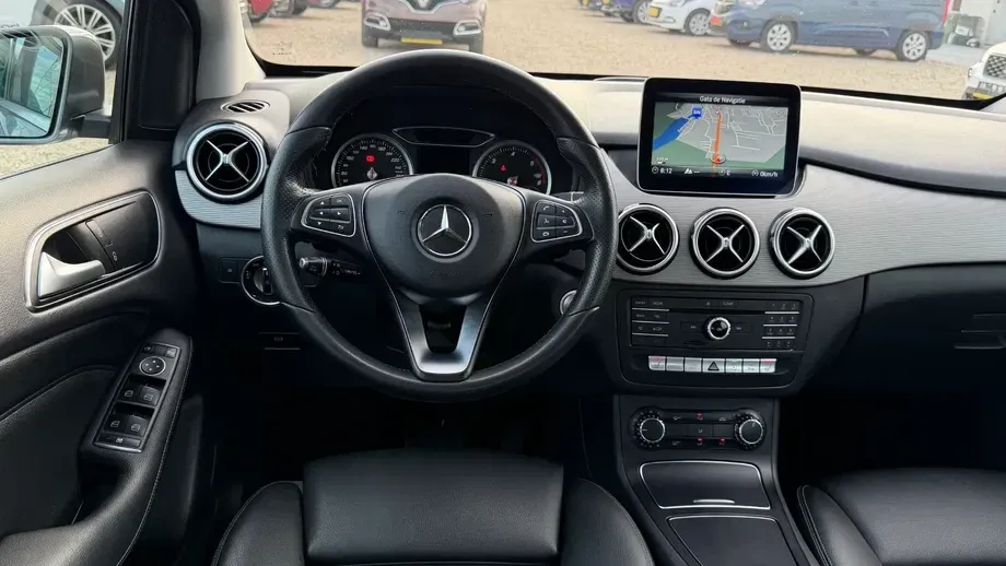 Mercedes-Benz B 180 d 7G-DCT AMG Line — imagine 3