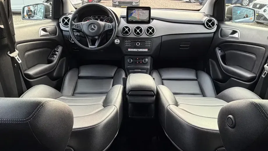 Mercedes-Benz B 180 d 7G-DCT AMG Line — imagine 2
