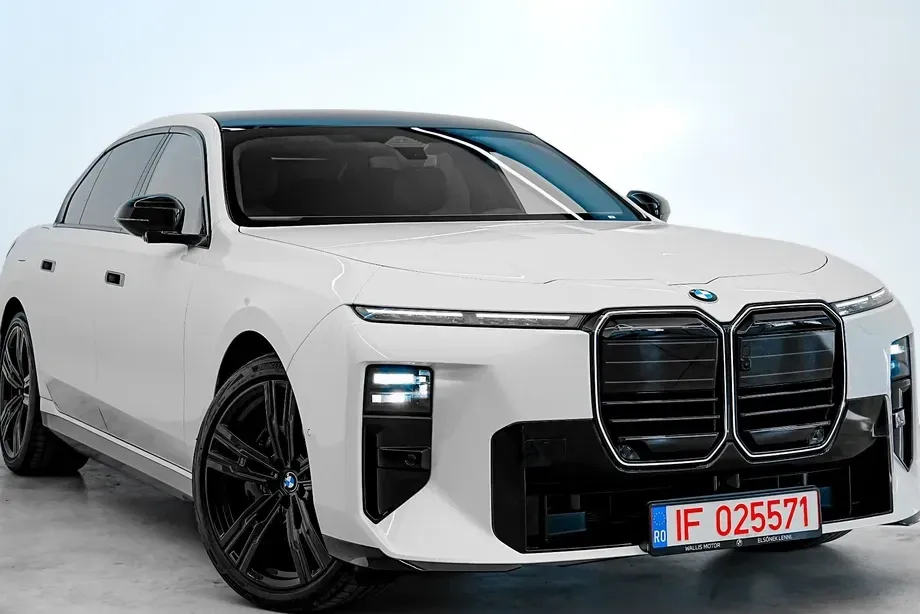 BMW Seria 7 G70 740 xDrive MHEV — imagine 8