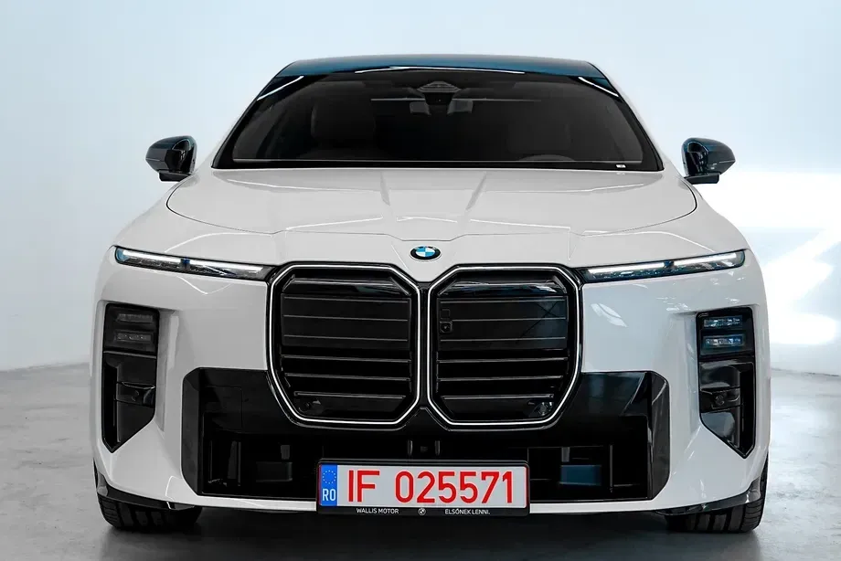 BMW Seria 7 G70 740 xDrive MHEV — imagine 7