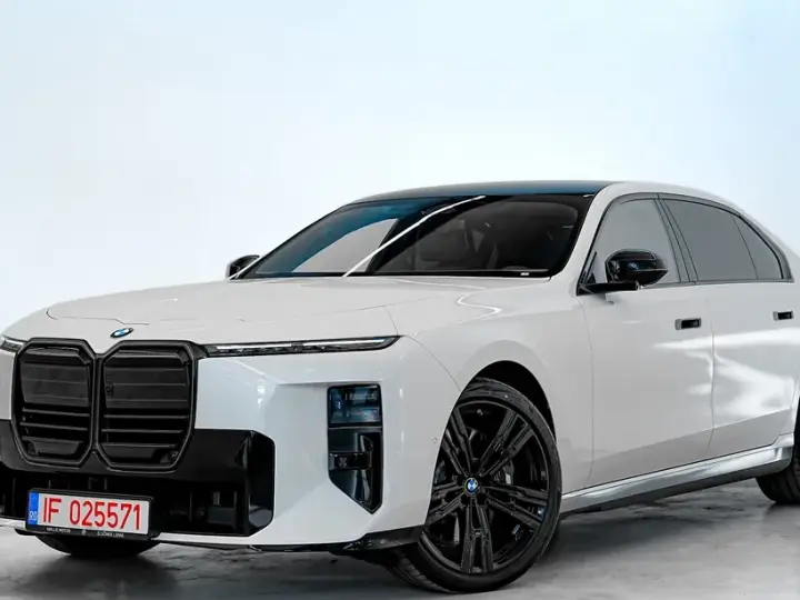 BMW Seria 7 G70 740 xDrive MHEV