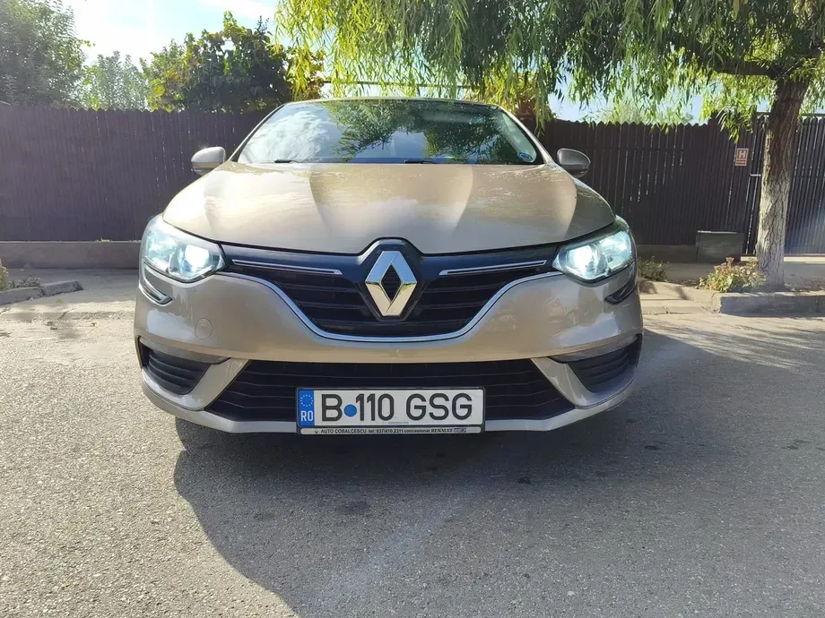 Renault Mégane IV TCE GPF Zen — imagine 9