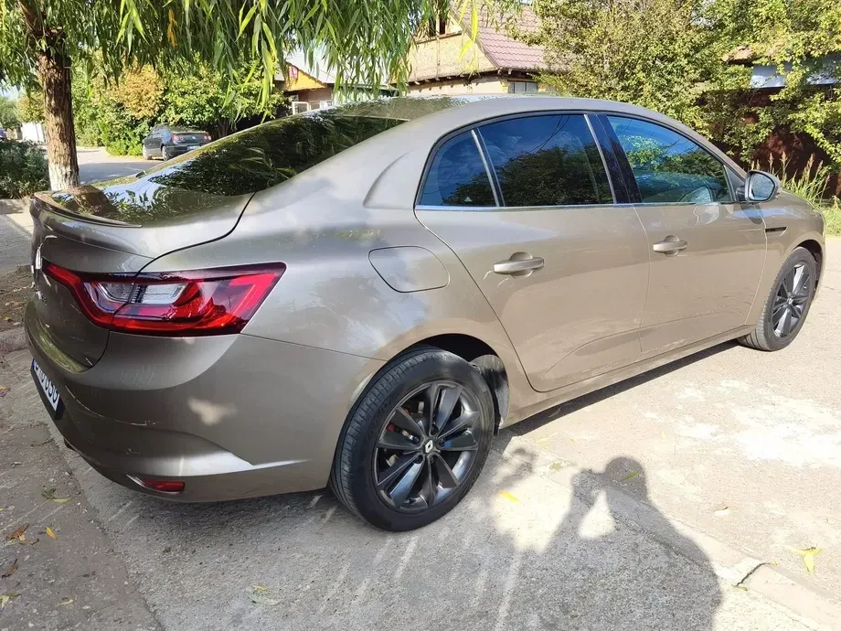 Renault Mégane IV TCE GPF Zen — imagine 7
