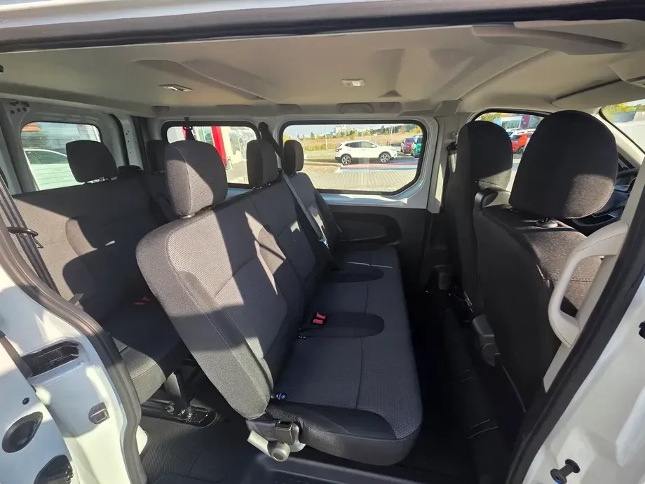 Renault Trafic — imagine 9