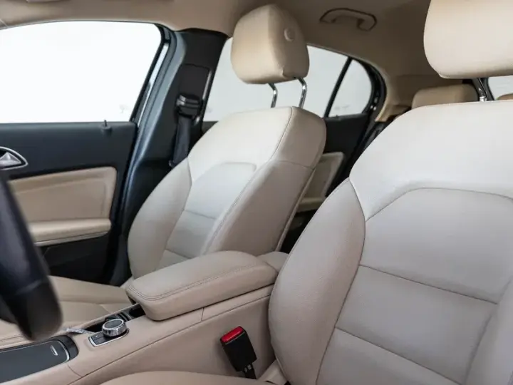 Mercedes-Benz A 220 W177/V177 4Matic 7G-DCT