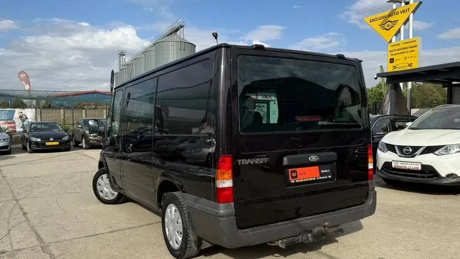 Ford Transit — imagine 4