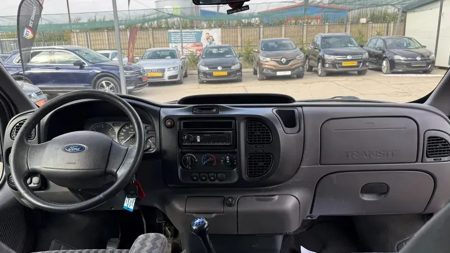 Ford Transit — imagine 6