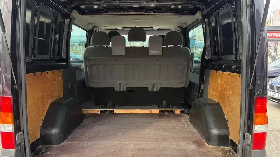Ford Transit — imagine 7