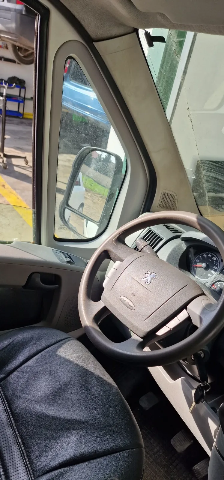 Peugeot Boxer — imagine 5