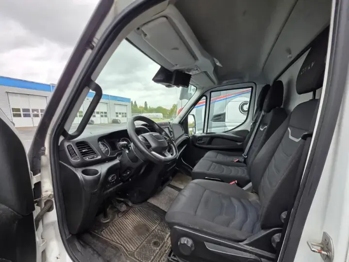 Iveco Daily 70C21