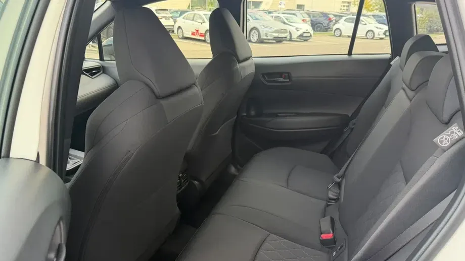 Toyota Corolla Cross 1.8 VVT-i Business Edition — imagine 8