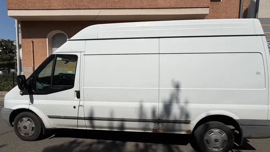 Ford Transit — imagine 5