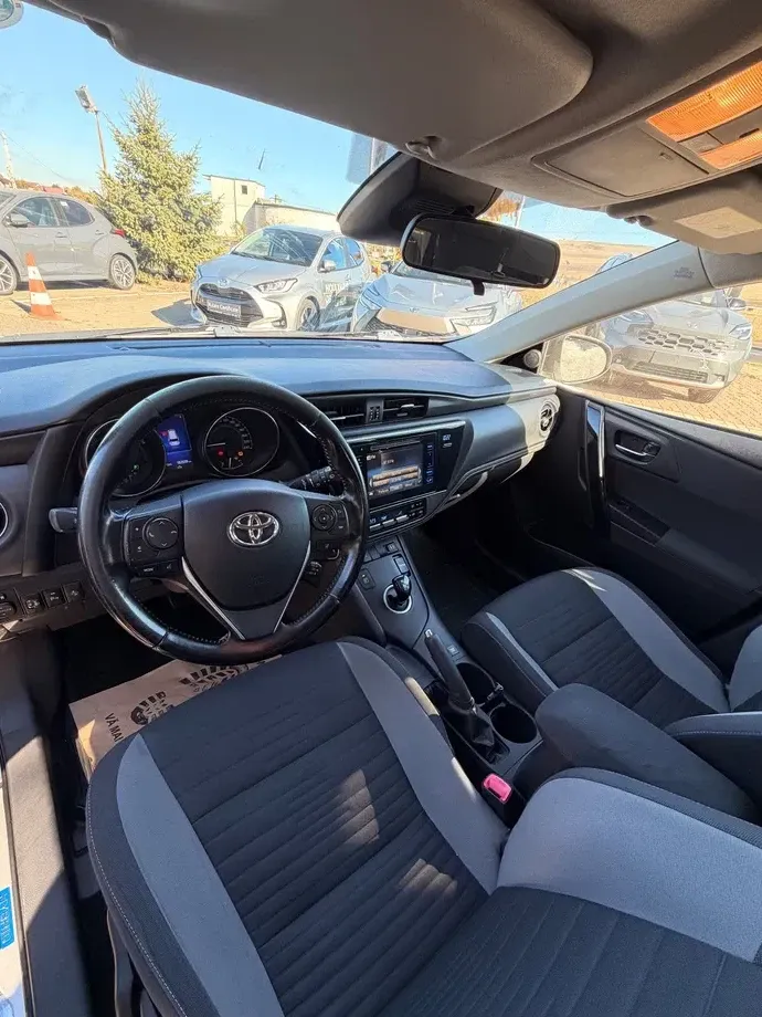 Toyota Auris II — imagine 7