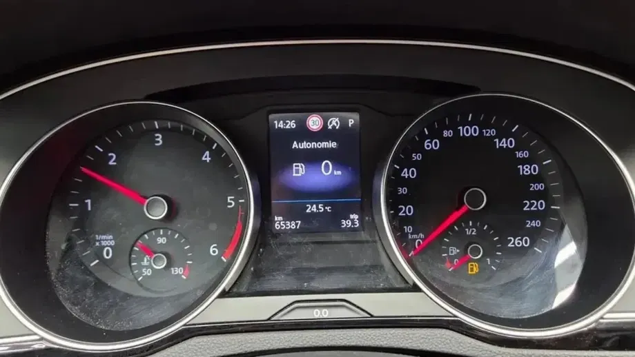 Volkswagen Passat B8 2.0 TDI DSG Highline — imagine 5