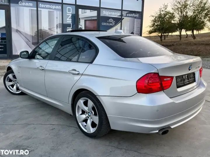 BMW Seria 3 E90/E91/E92/E93 [2005 - 2013] 320d DPF Aut.