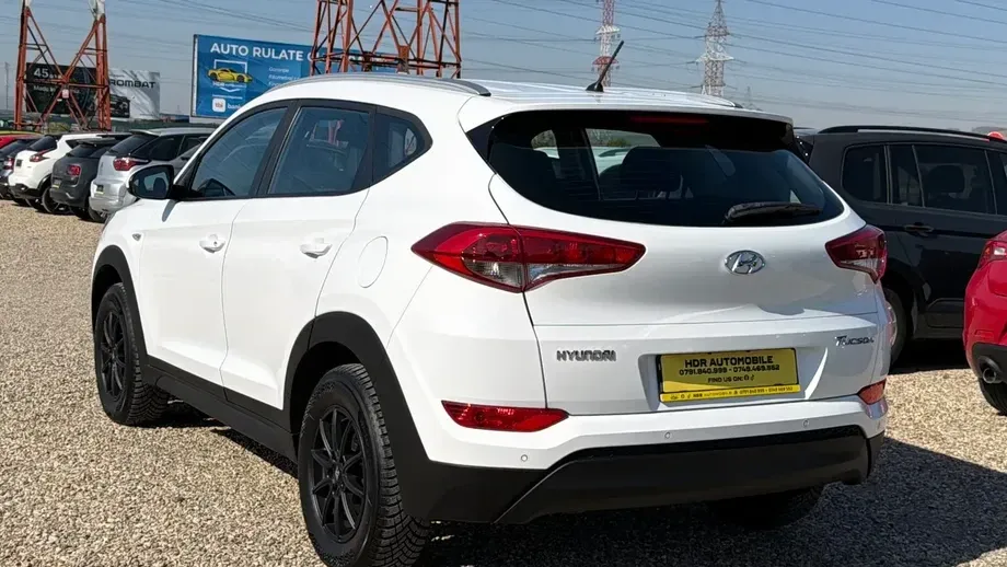 Hyundai Tucson III blue 1.6 GDi 2WD Passion — imagine 3