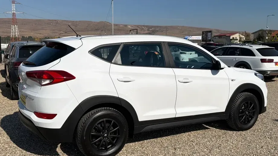 Hyundai Tucson III blue 1.6 GDi 2WD Passion — imagine 9