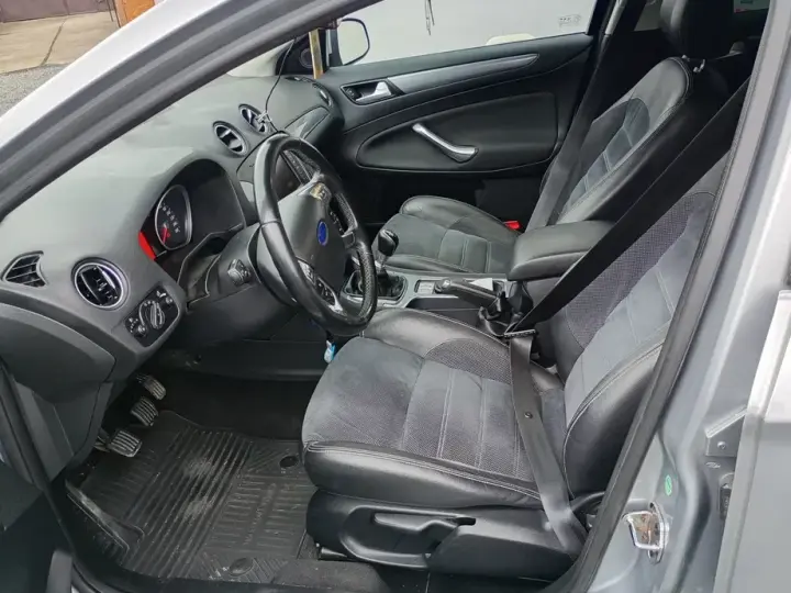 Ford Mondeo III