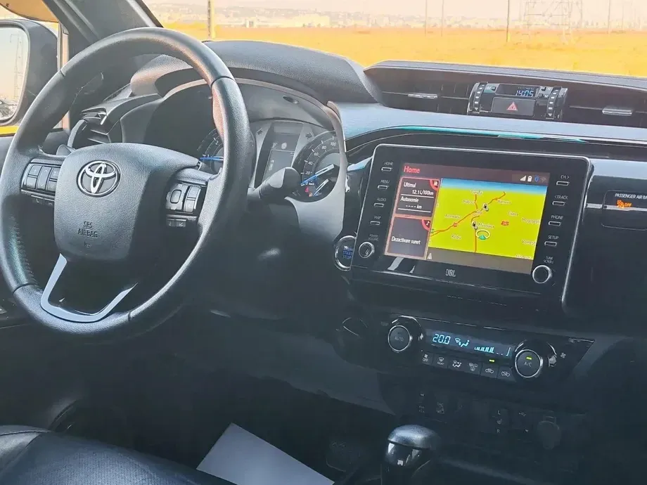 Toyota Hilux — imagine 2