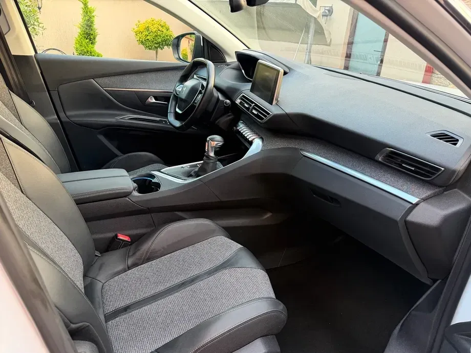 Peugeot 5008 — imagine 7