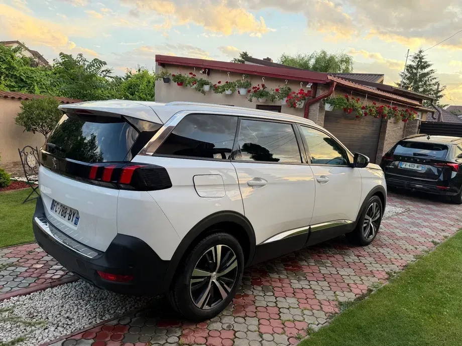 Peugeot 5008 — imagine 10