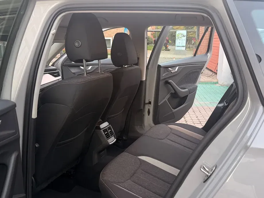 Škoda Kamiq 1.6 TDI Ambition — imagine 10