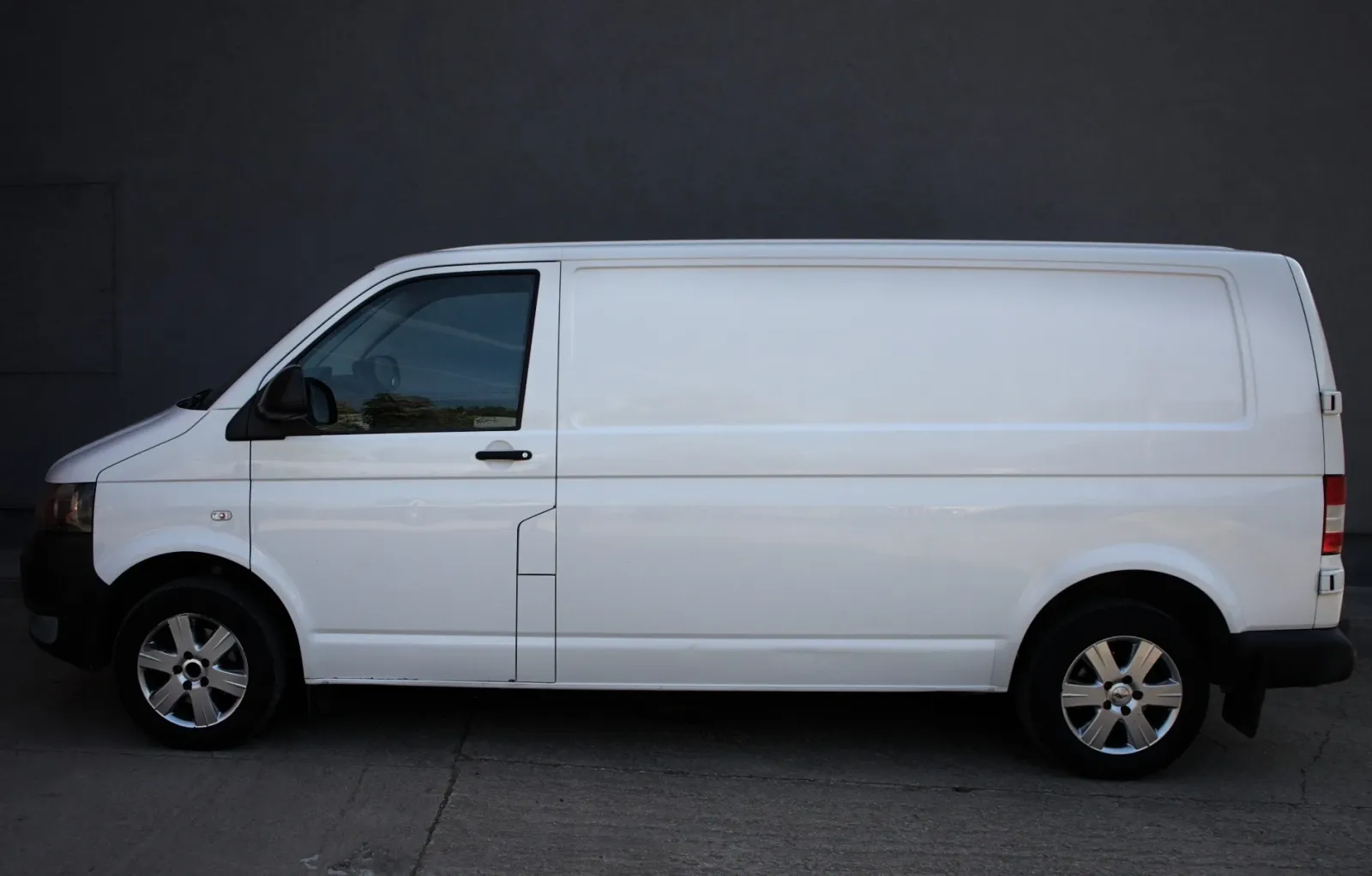 Volkswagen Transporter T5 — imagine 10