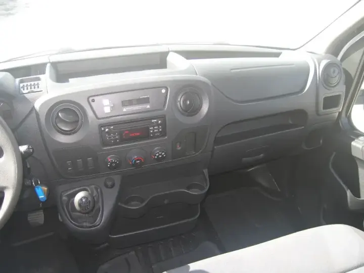 Renault MASTER 7 Loc. 4 x 4 , PLATFORMĂ MIXTĂ CU PRELATĂ , AC , EURO VI ,