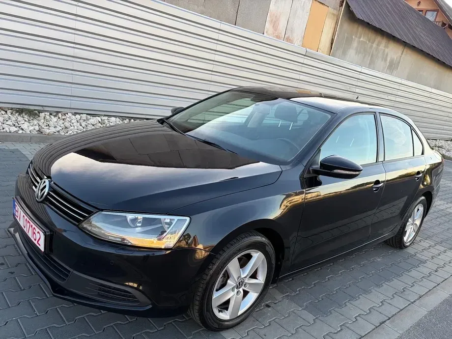 Volkswagen Jetta — imagine 9