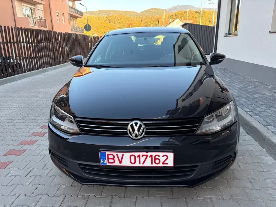 Volkswagen Jetta — imagine 5