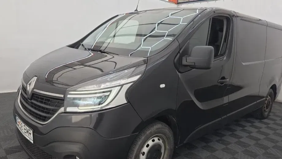 Renault TRAFIC — imagine 6