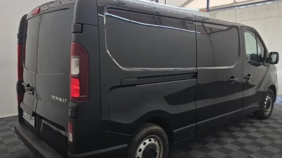 Renault TRAFIC — imagine 3