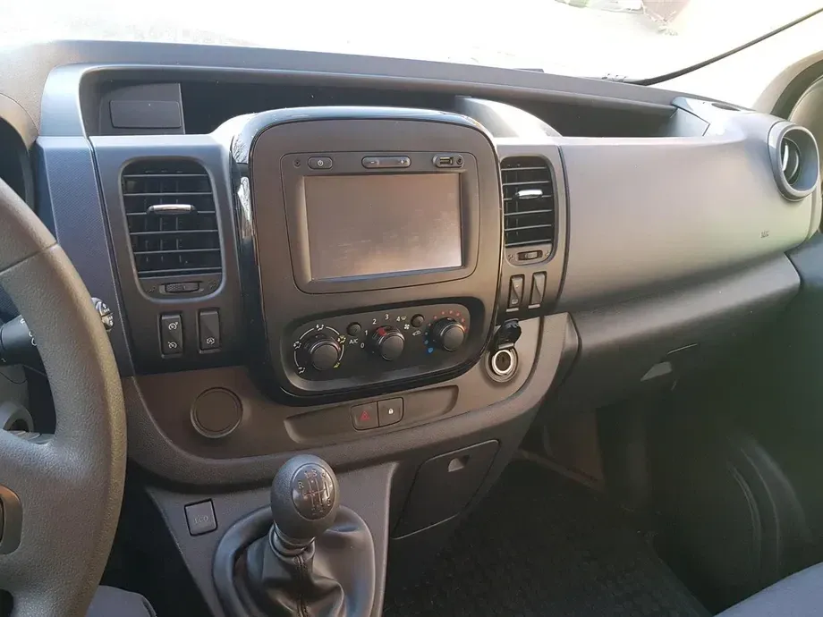Opel Vivaro — imagine 9