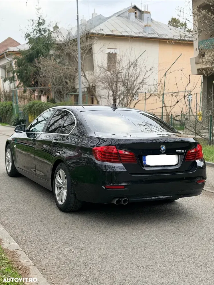 BMW Seria 5 F10/F11/F07 [2010 - 2017] 528i Aut. Luxury Line — imagine 3