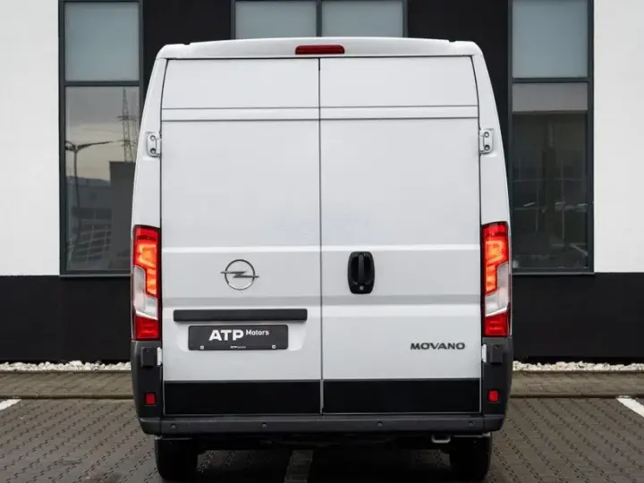 Opel Movano