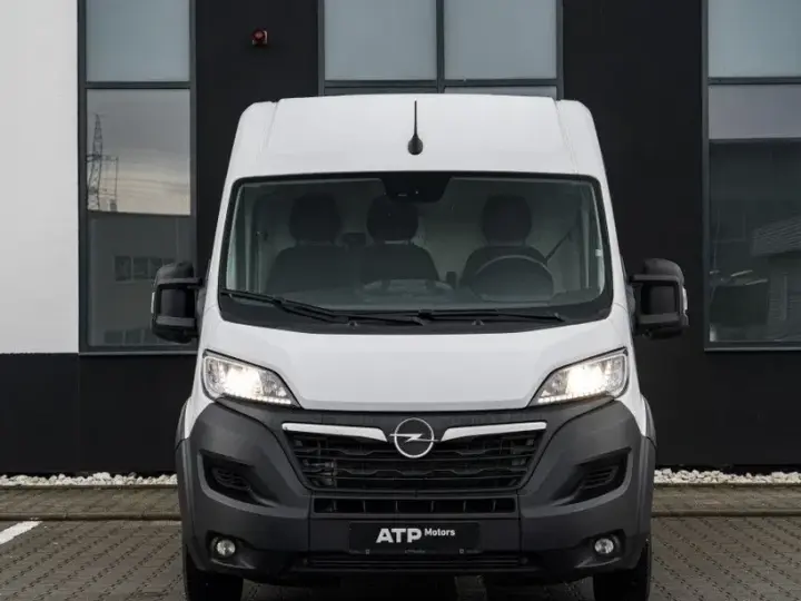 Opel Movano