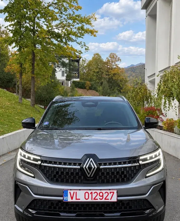 Renault Austral E-Tech Full 200 Iconic — imagine 3