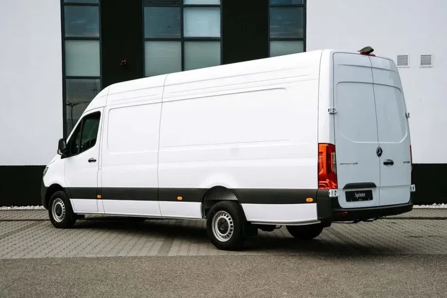 Mercedes-Benz Sprinter — imagine 2