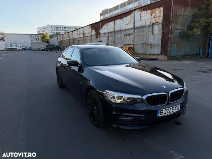 BMW Seria 5 G30/G31 [2017 - Prezent] 520i Aut. Sport Line