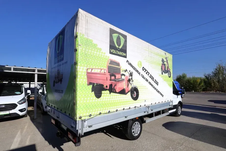 Ford Transit — imagine 6