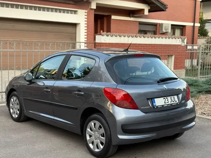 Peugeot 207 1.4 E Premium