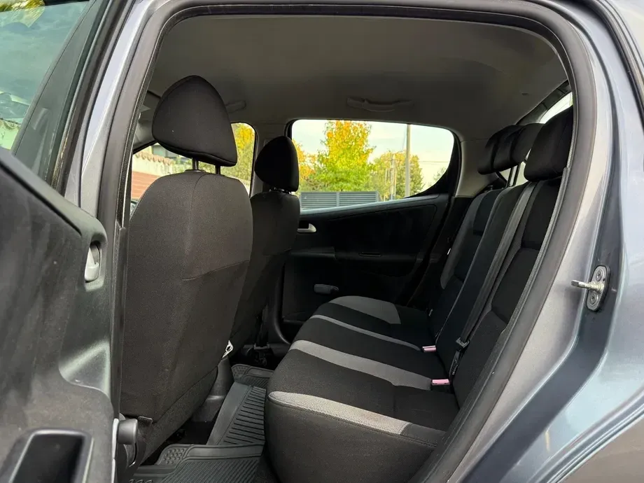 Peugeot 207 1.4 E Premium — imagine 8