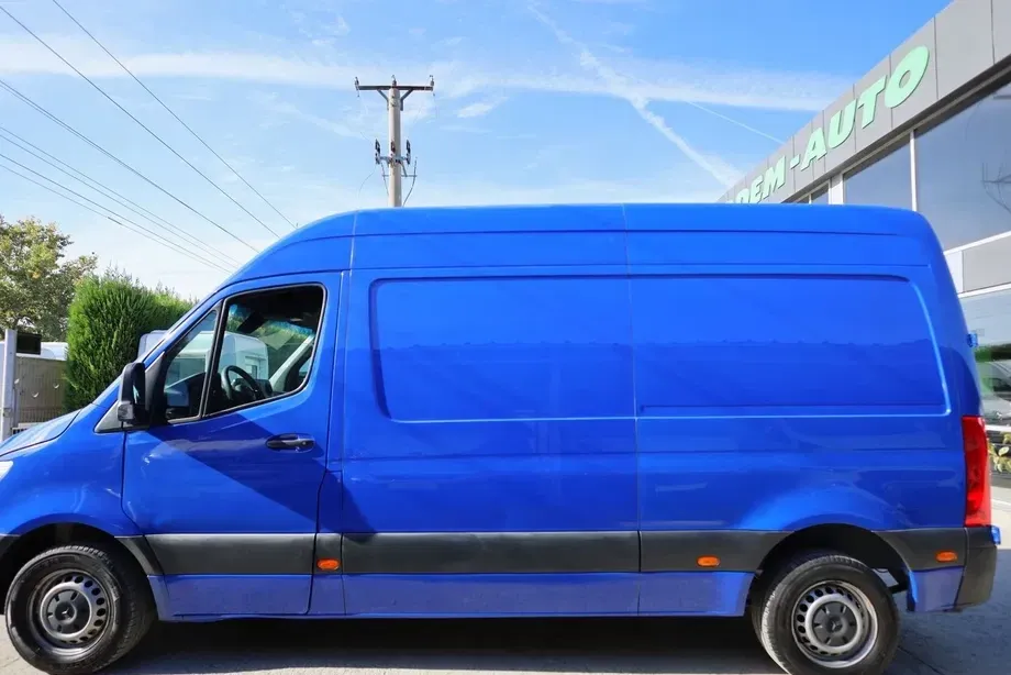 Mercedes-Benz Sprinter L2H2 — imagine 3