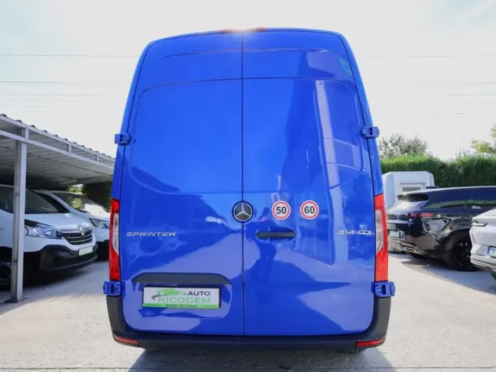 Mercedes-Benz Sprinter L2H2